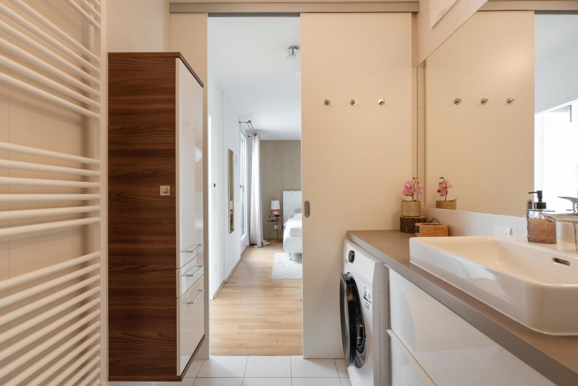 Apartment Mit Traumhafter Dachterrasse & Weitblick Vienna Luaran gambar